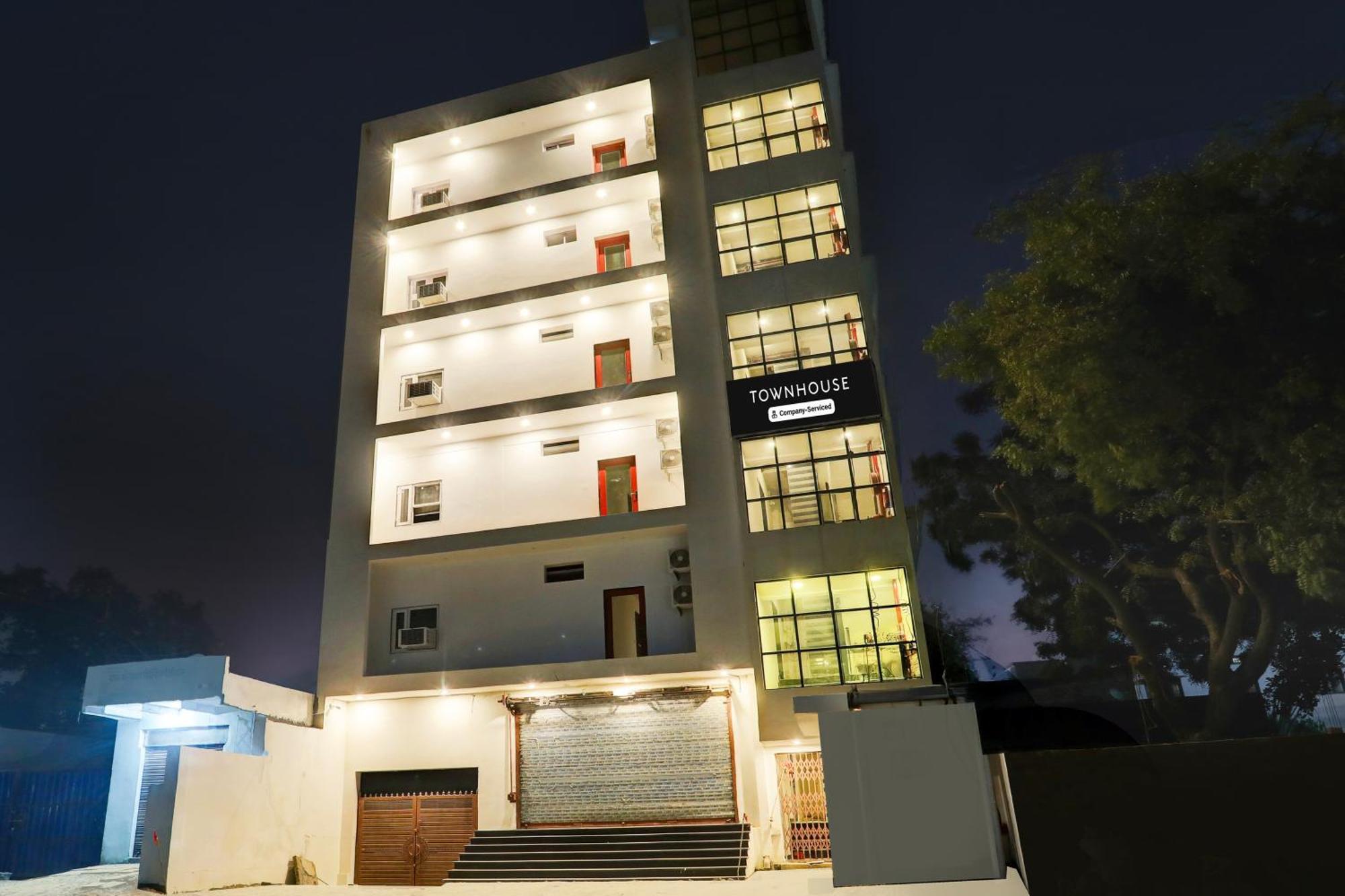 Отель Super Townhouse Balua Road Pahadiya Варанаси Экстерьер фото